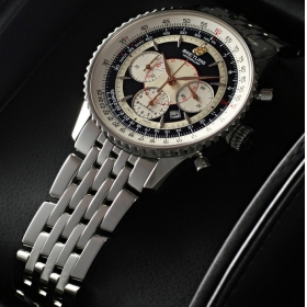 Fendi 財布 スーパーコピー | ブライトリング ナビタイマー ヘリテージ A35360 ミラー調銀文字盤 コピー 時計