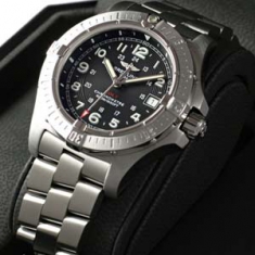 ブライトリング コルト クォーツII BREITLING 黒 BNL1444 コピー 時計